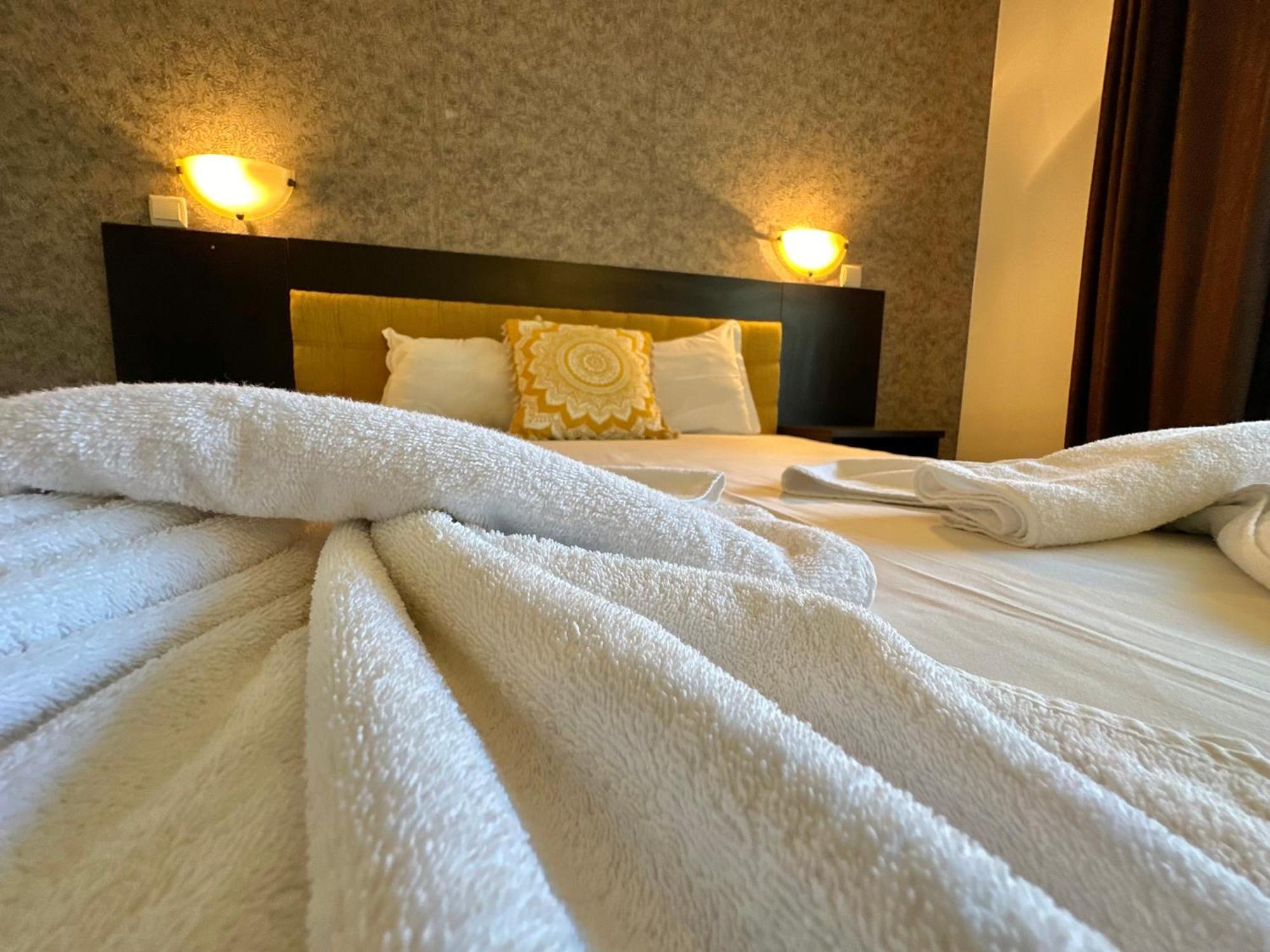 Menada Imperial Heights Villas Pantai Sunny Luaran gambar