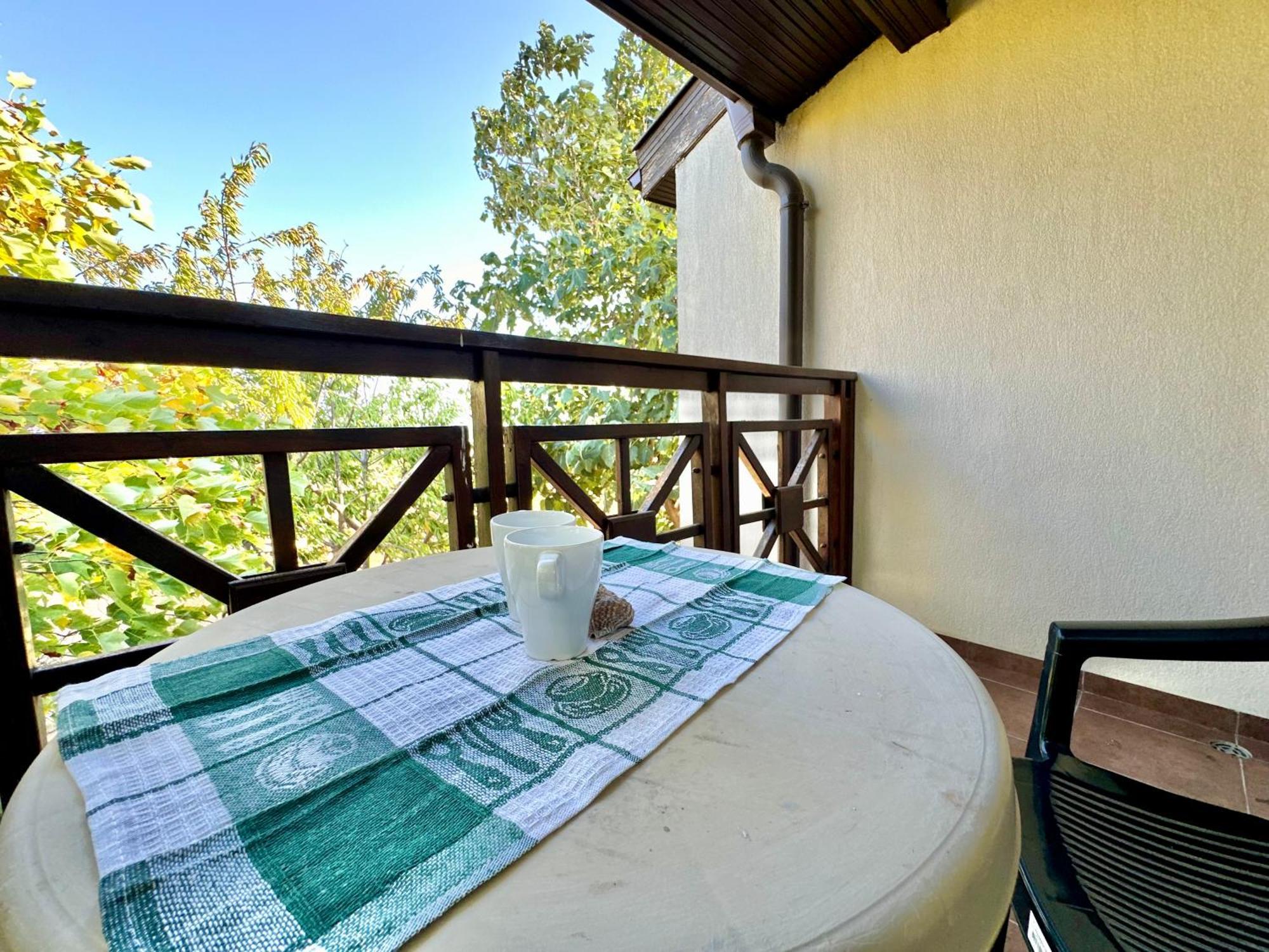 Menada Imperial Heights Villas Pantai Sunny Luaran gambar