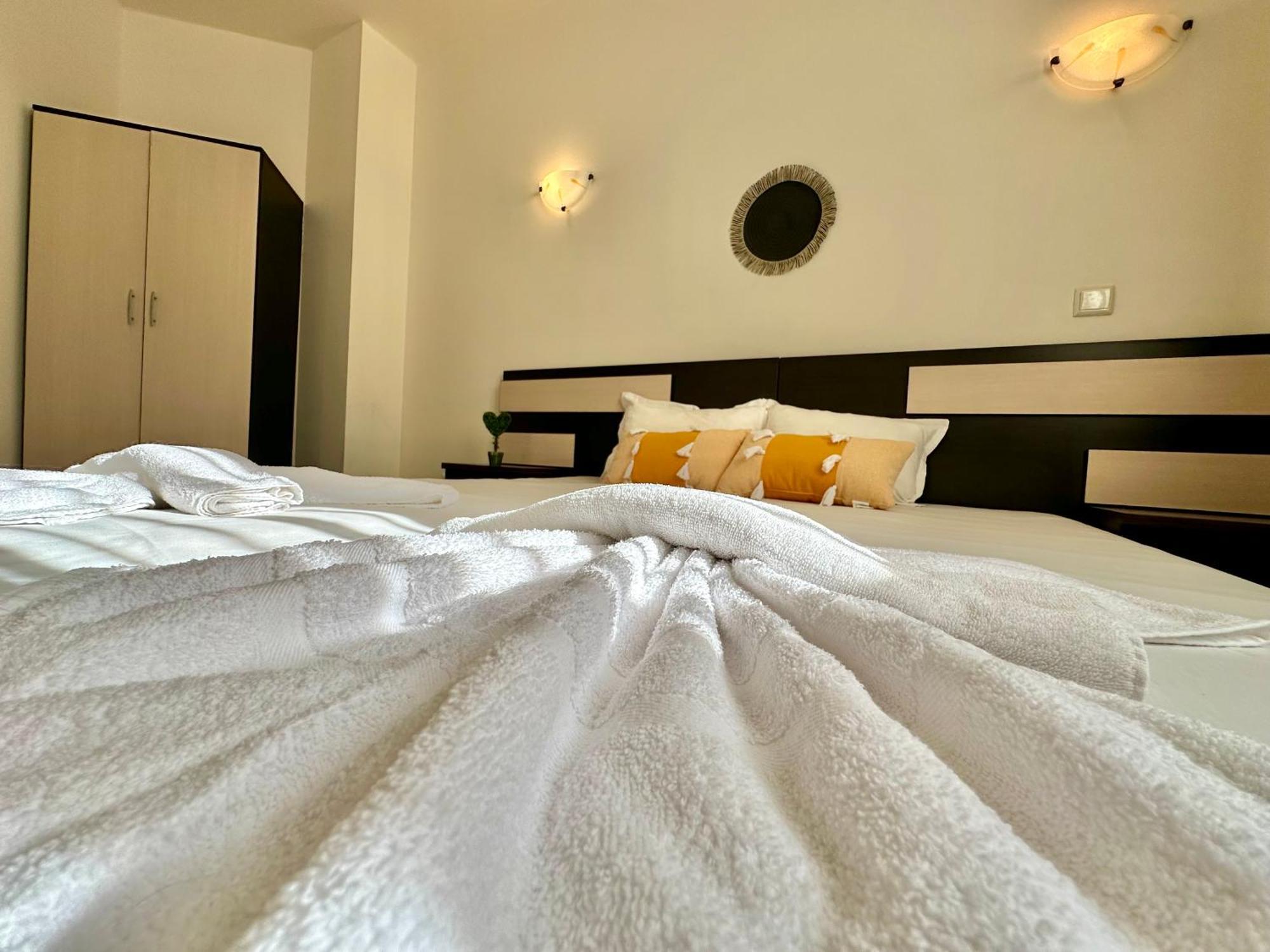 Menada Imperial Heights Villas Pantai Sunny Luaran gambar