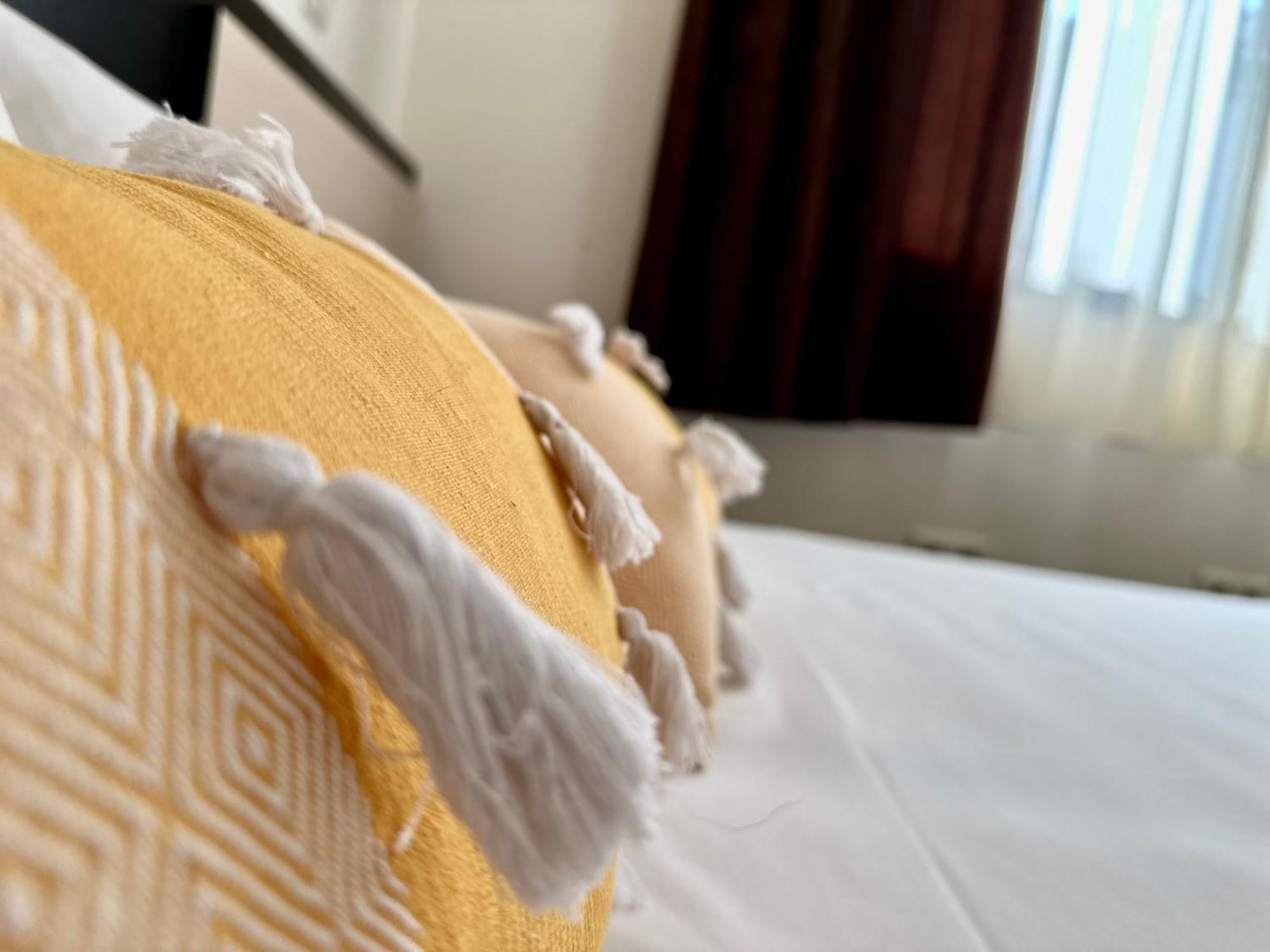 Menada Imperial Heights Villas Pantai Sunny Luaran gambar